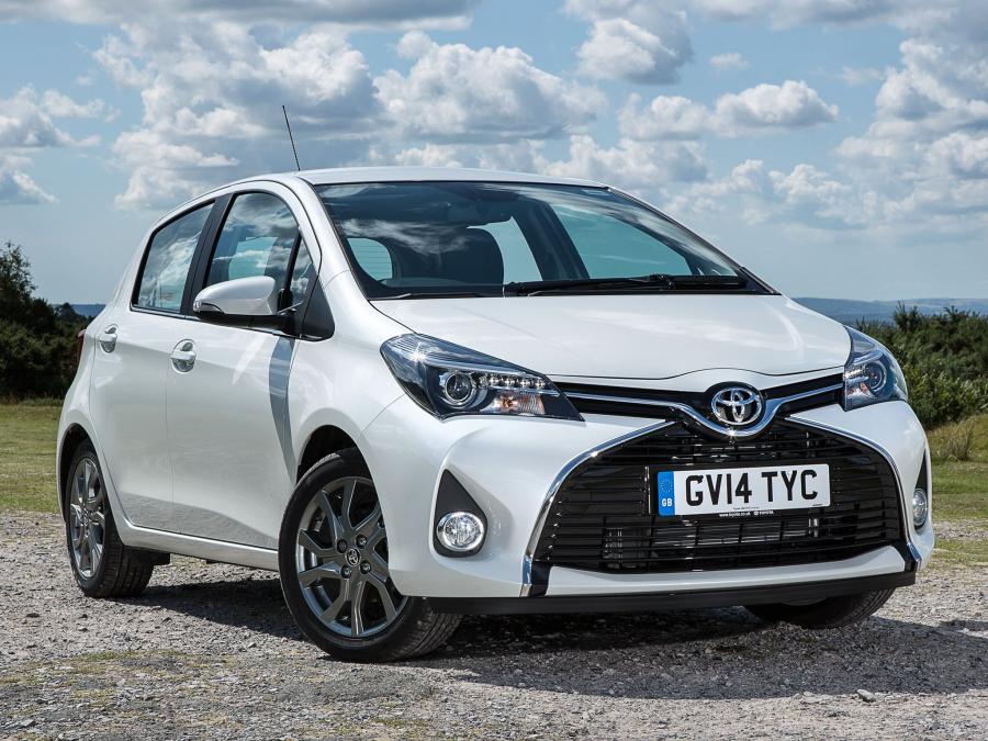  Toyota Yaris 5-Door 2014 года  (UK) (фото 24 из 38)